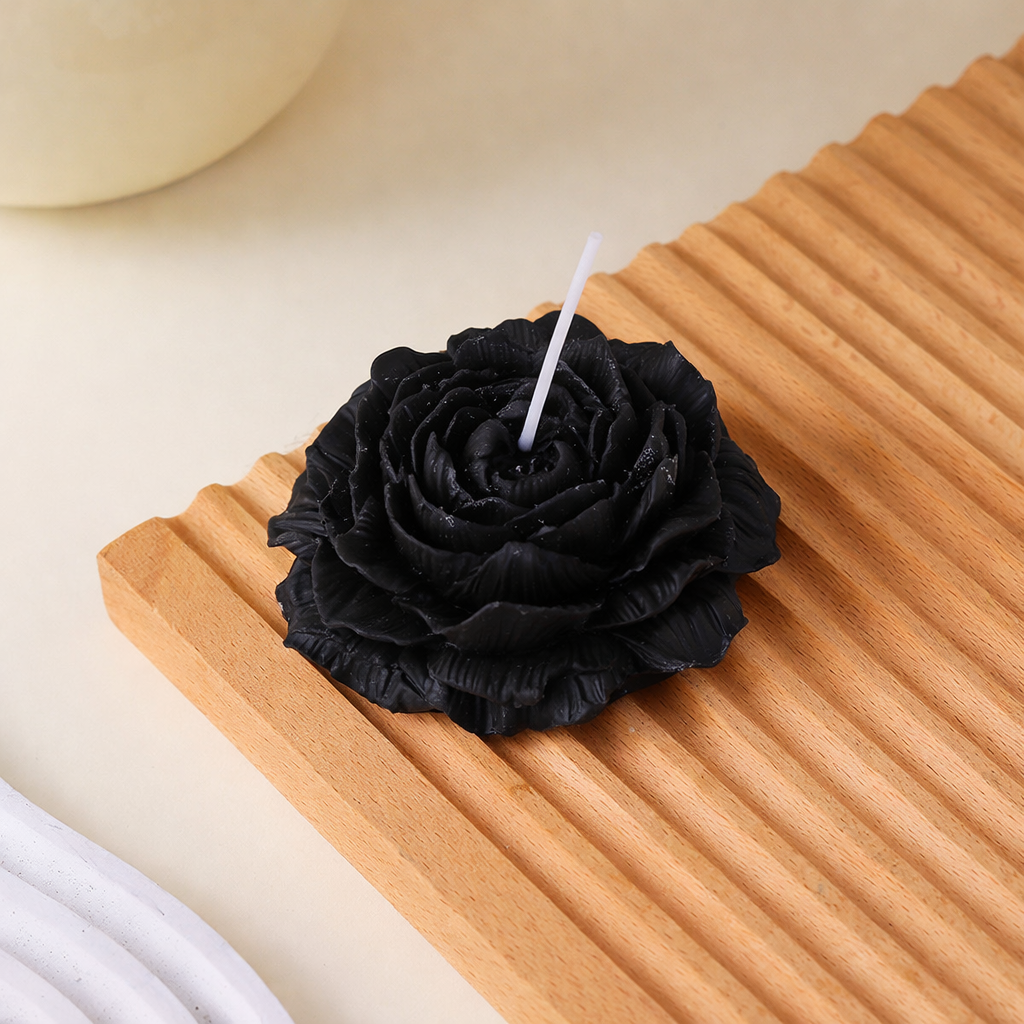 Rose Sculpted Circle Candle alternate view